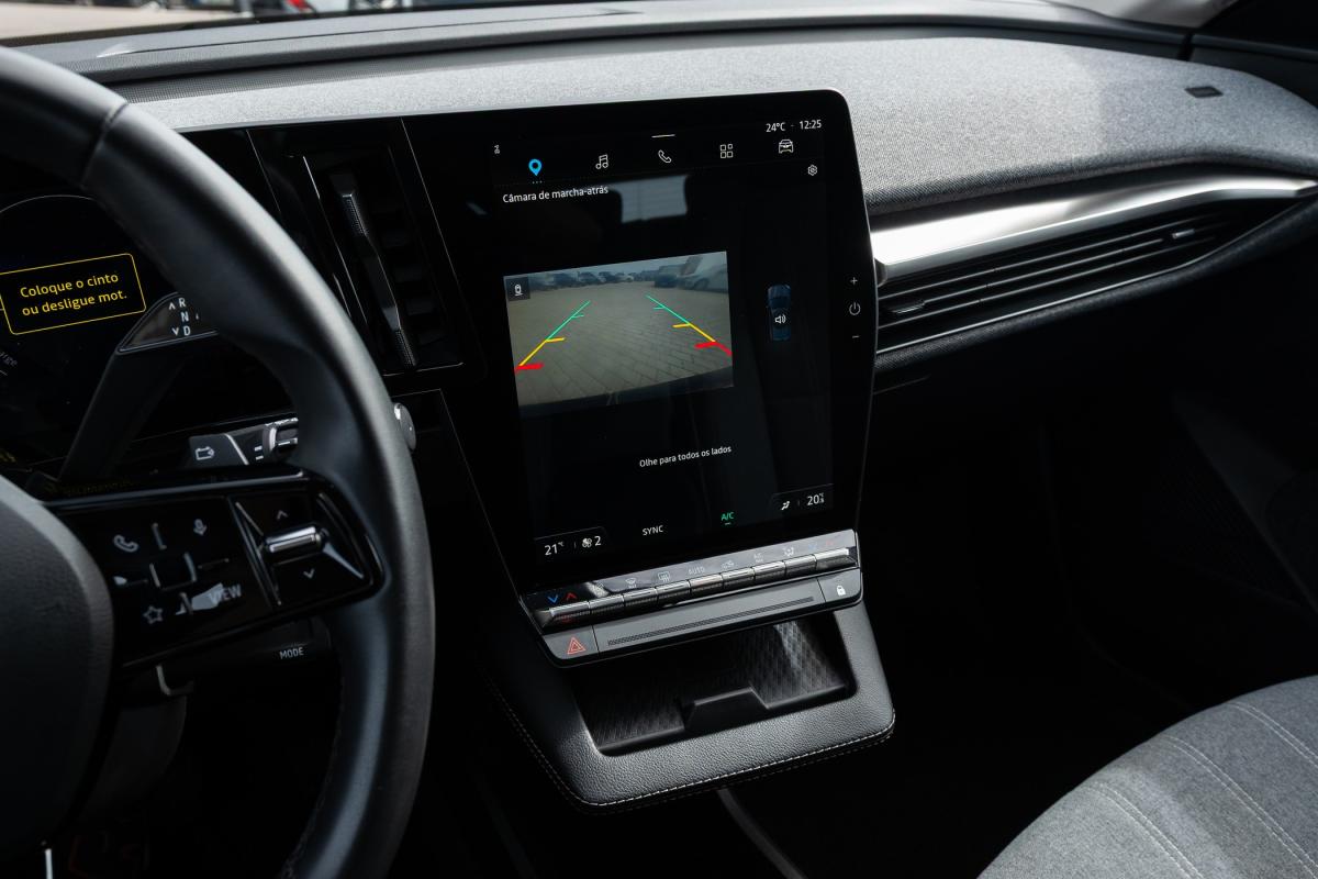 renault-megane-e-tech-2022-eletrico-0cc