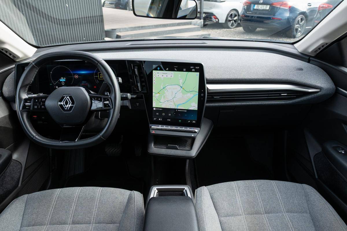 renault-megane-e-tech-2022-eletrico-0cc