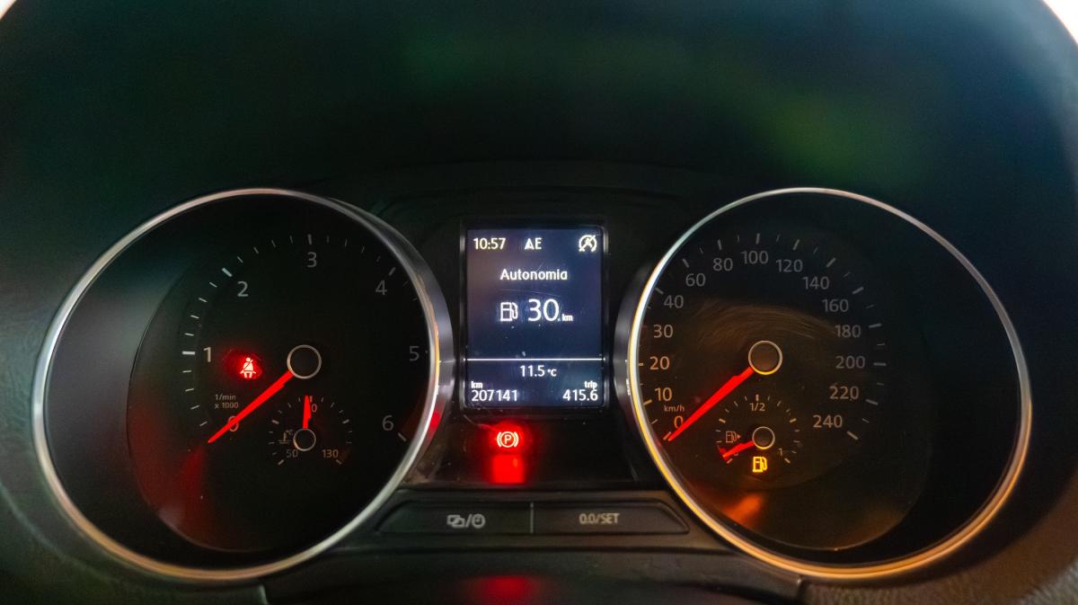 volkswagen-polo-2015-diesel-1422cc