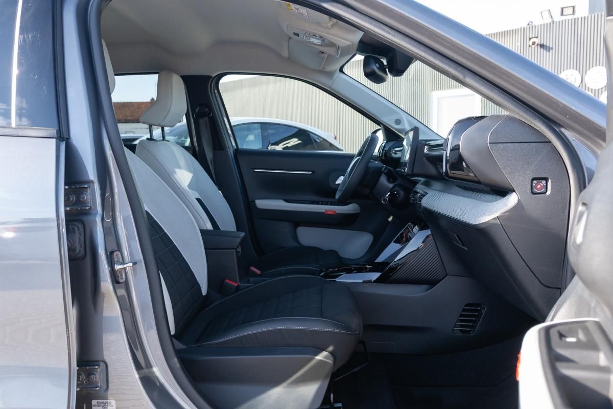 citroen-e-c3-2025-eletrico-500cc