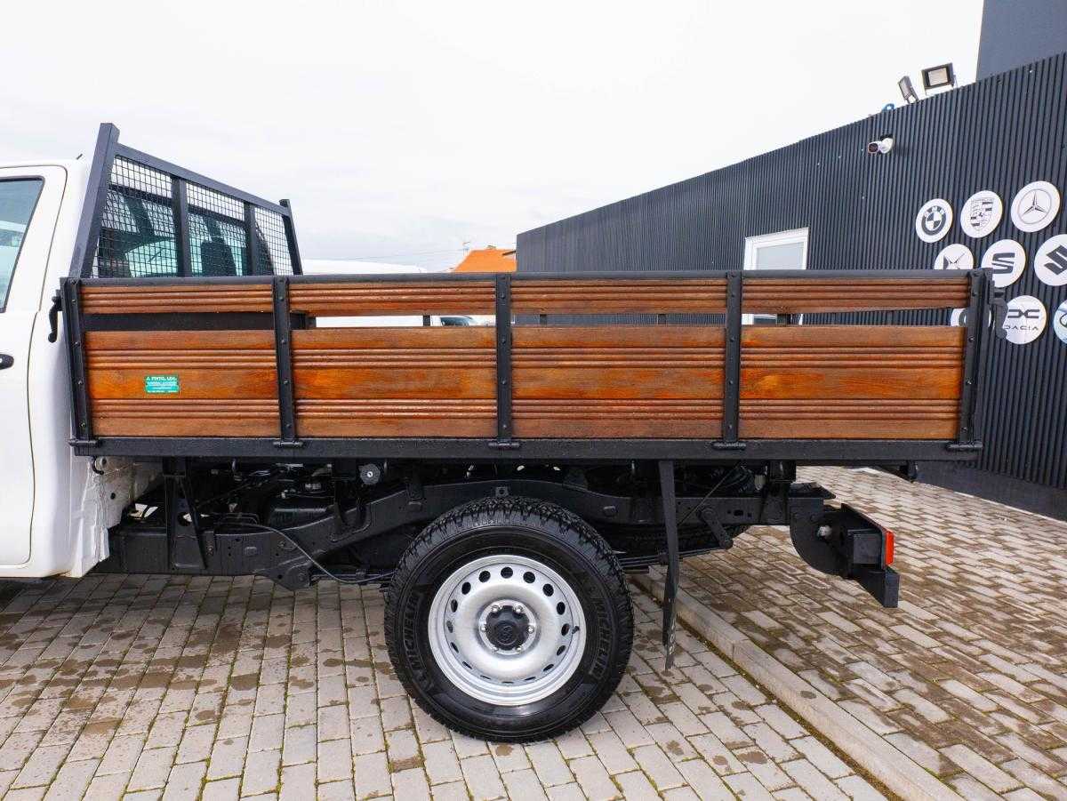 toyota-hilux-2020-diesel-2393cc