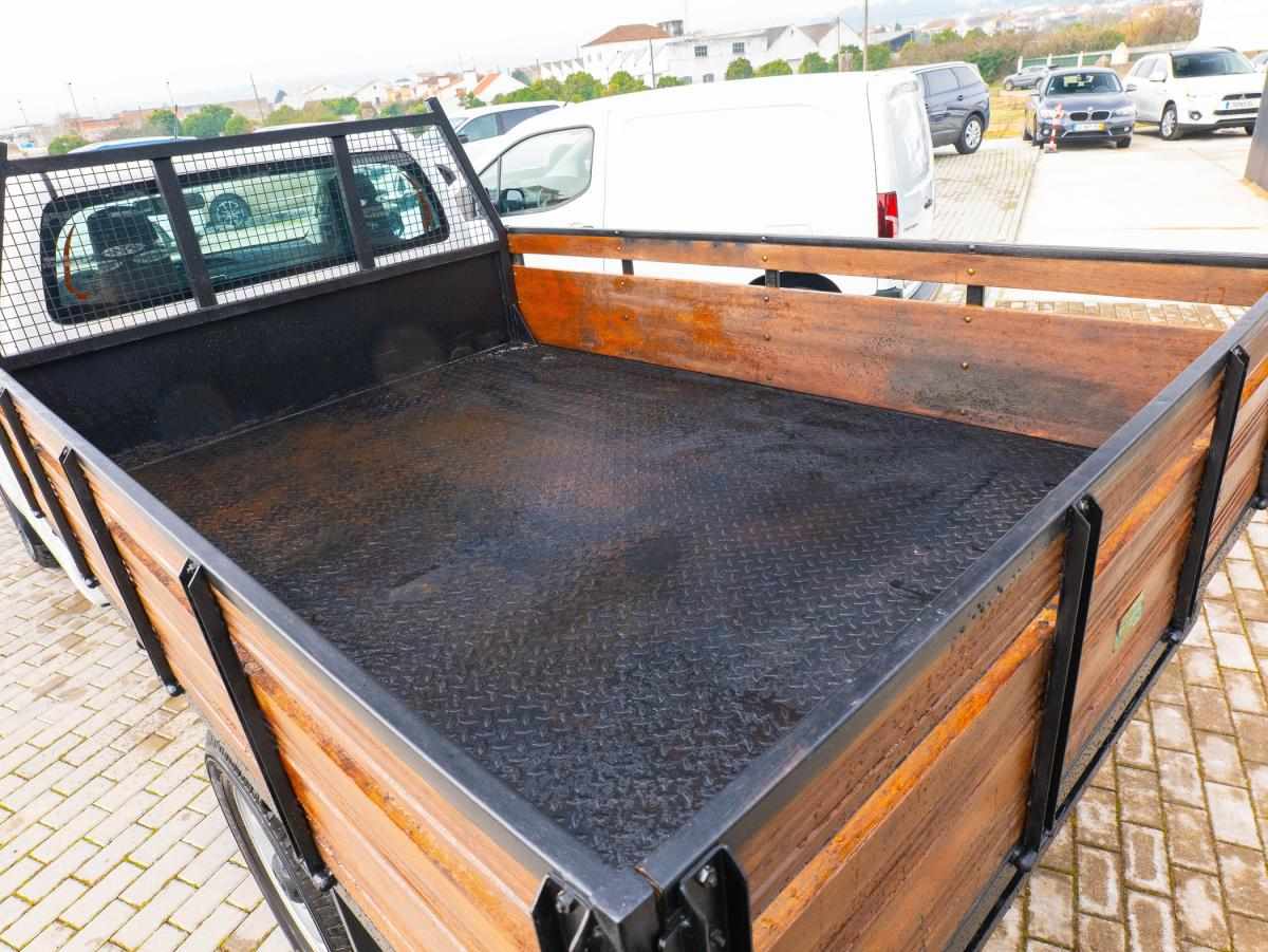 toyota-hilux-2020-diesel-2393cc