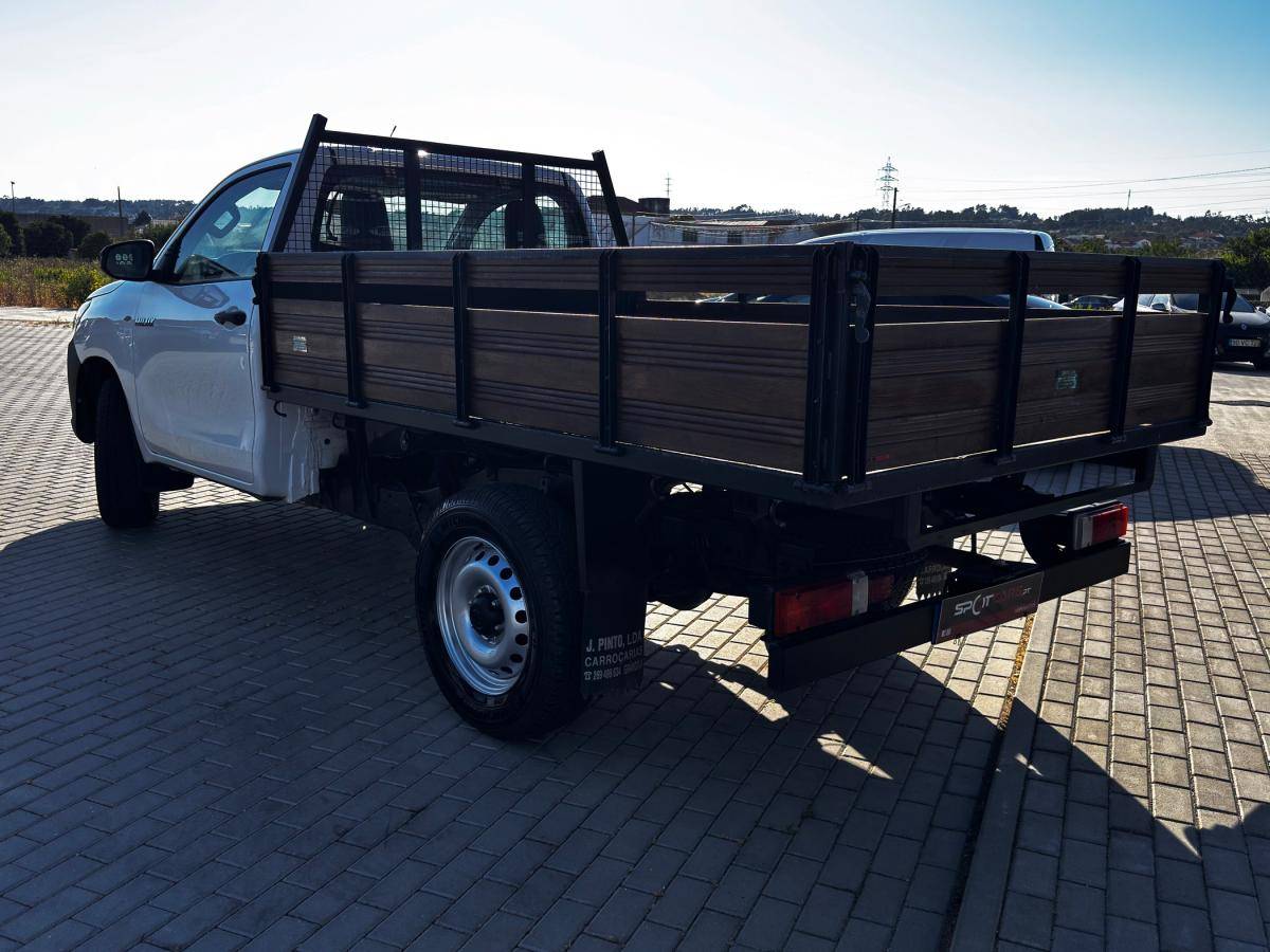 toyota-hilux-2020-diesel-2393cc