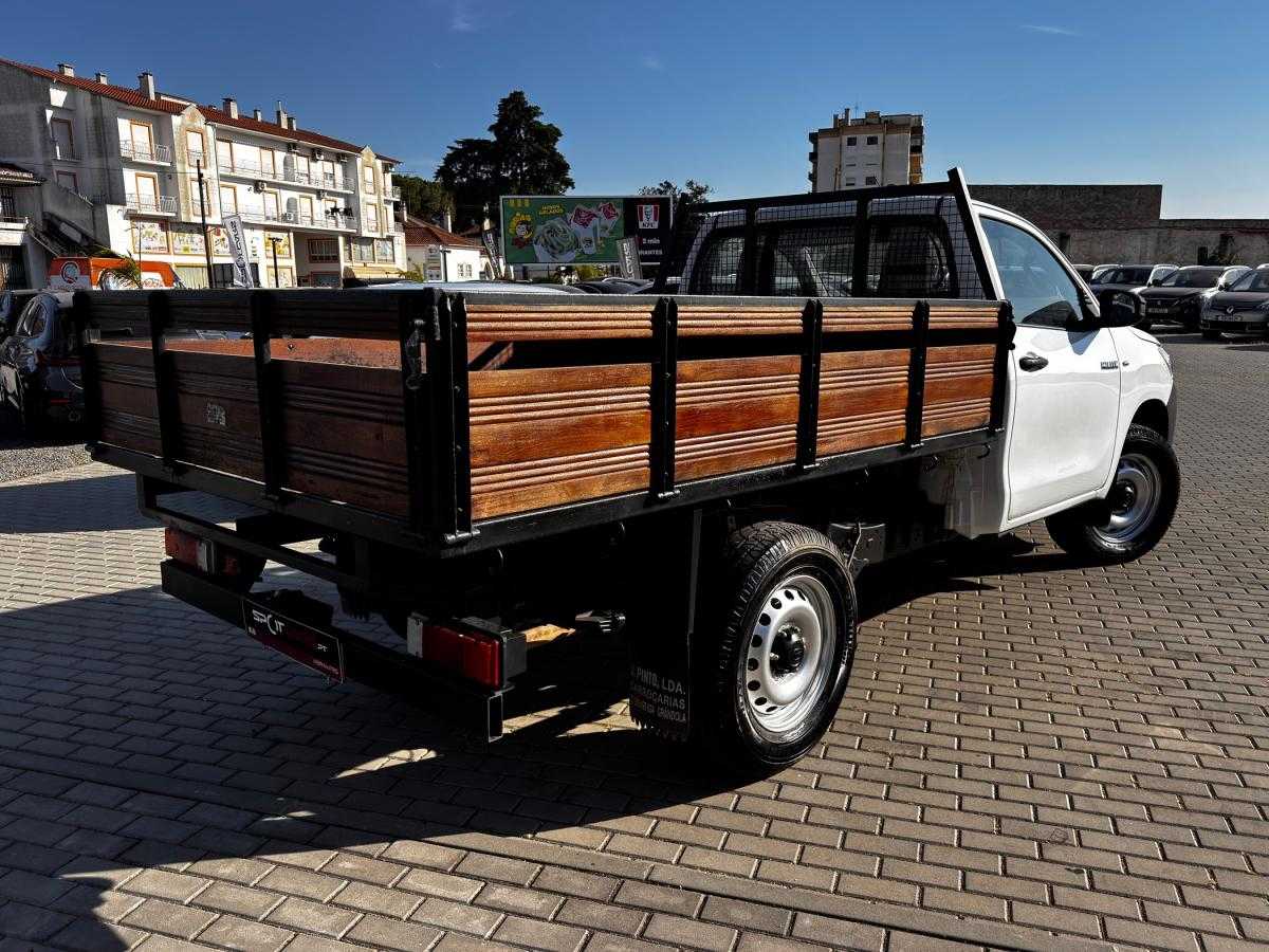 toyota-hilux-2020-diesel-2393cc
