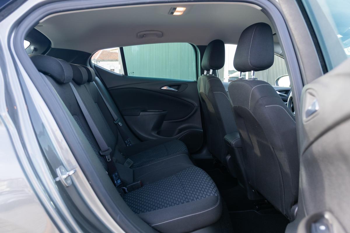 opel-astra-2019-diesel-1598cc