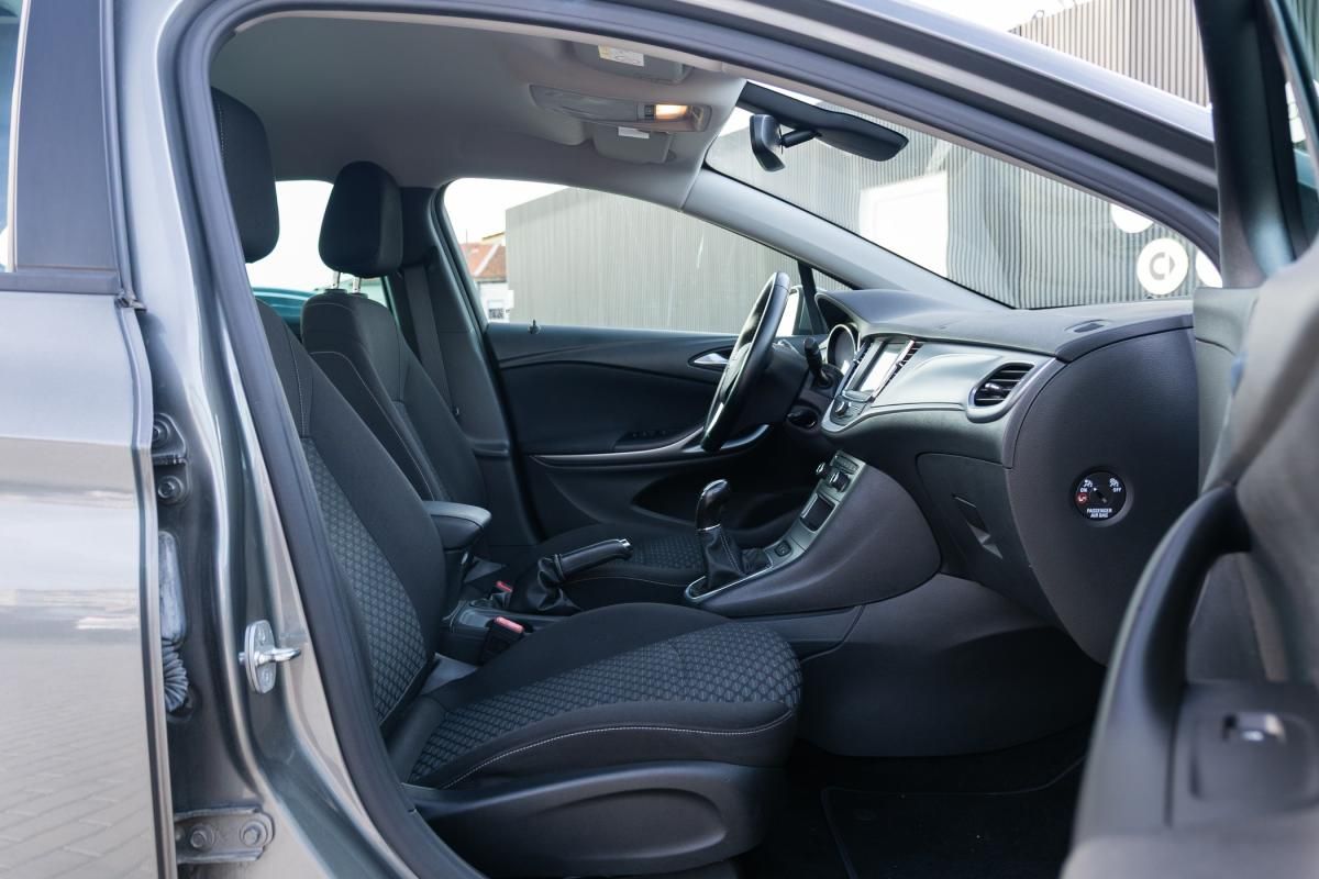 opel-astra-2019-diesel-1598cc