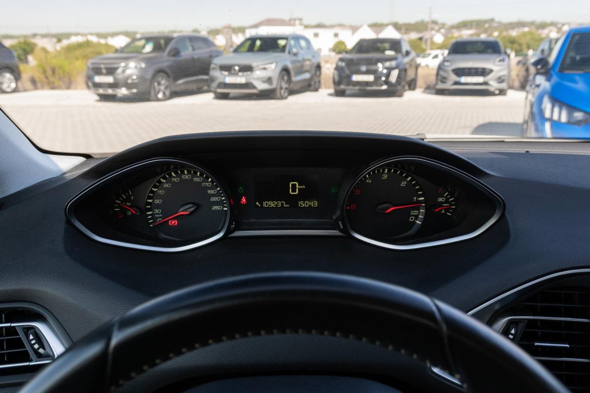 peugeot-308-2019-diesel-1499cc