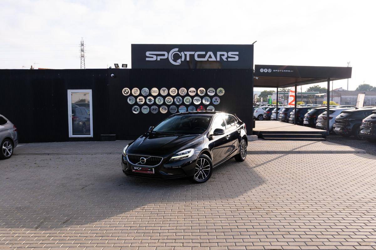 volvo-v40-2019-diesel-1969cc