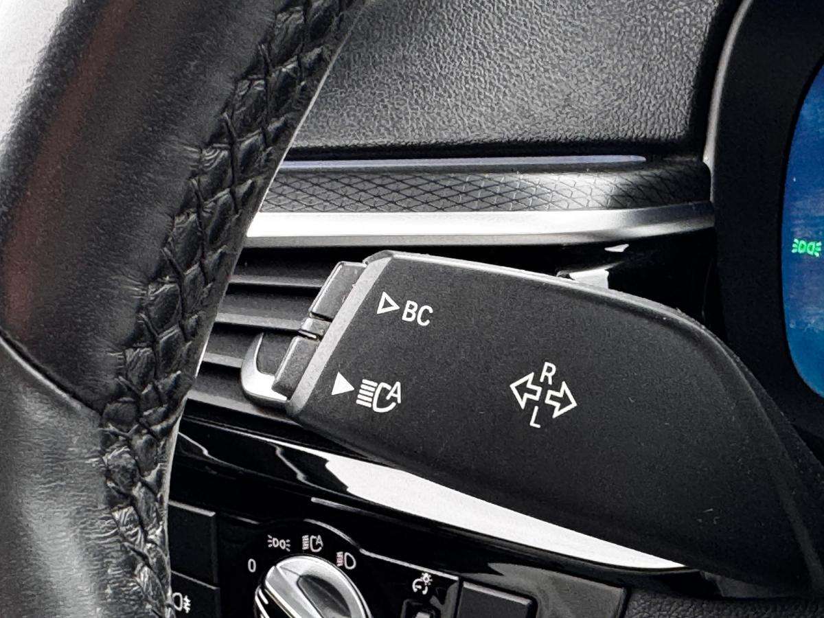 bmw-serie-5-2023-hibrido-a-gasolina-1998cc