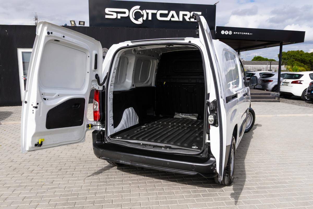 peugeot-partner-2022-diesel-1499cc