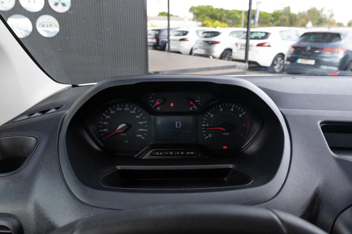 peugeot-partner-2022-diesel-1499cc