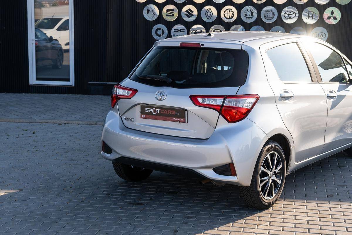toyota-yaris-2020-gasolina-998cc
