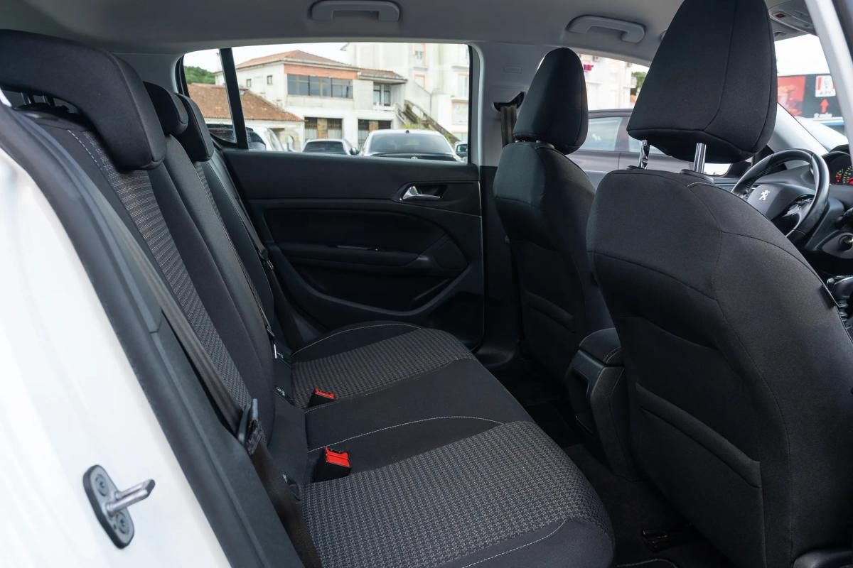 peugeot-308-2019-diesel-1499cc