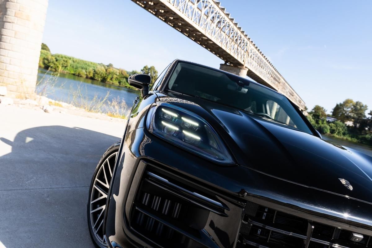 porsche-cayenne-2025-hibrido-a-gasolina-3996cc