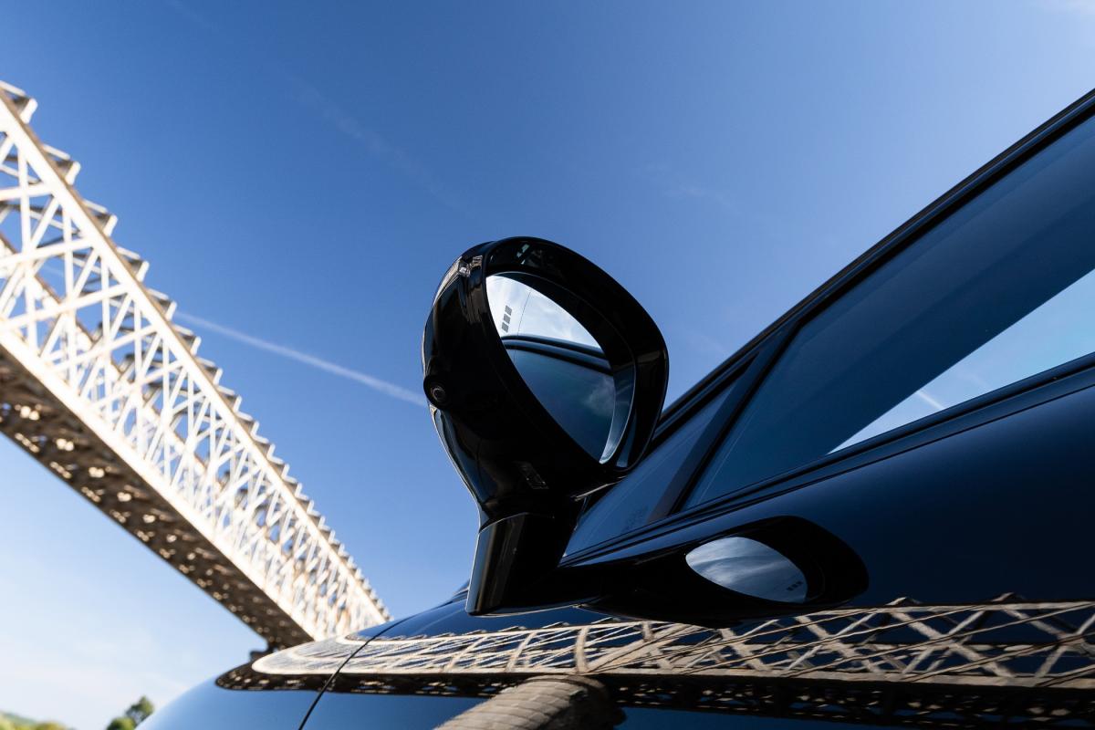 porsche-cayenne-2025-hibrido-a-gasolina-3996cc
