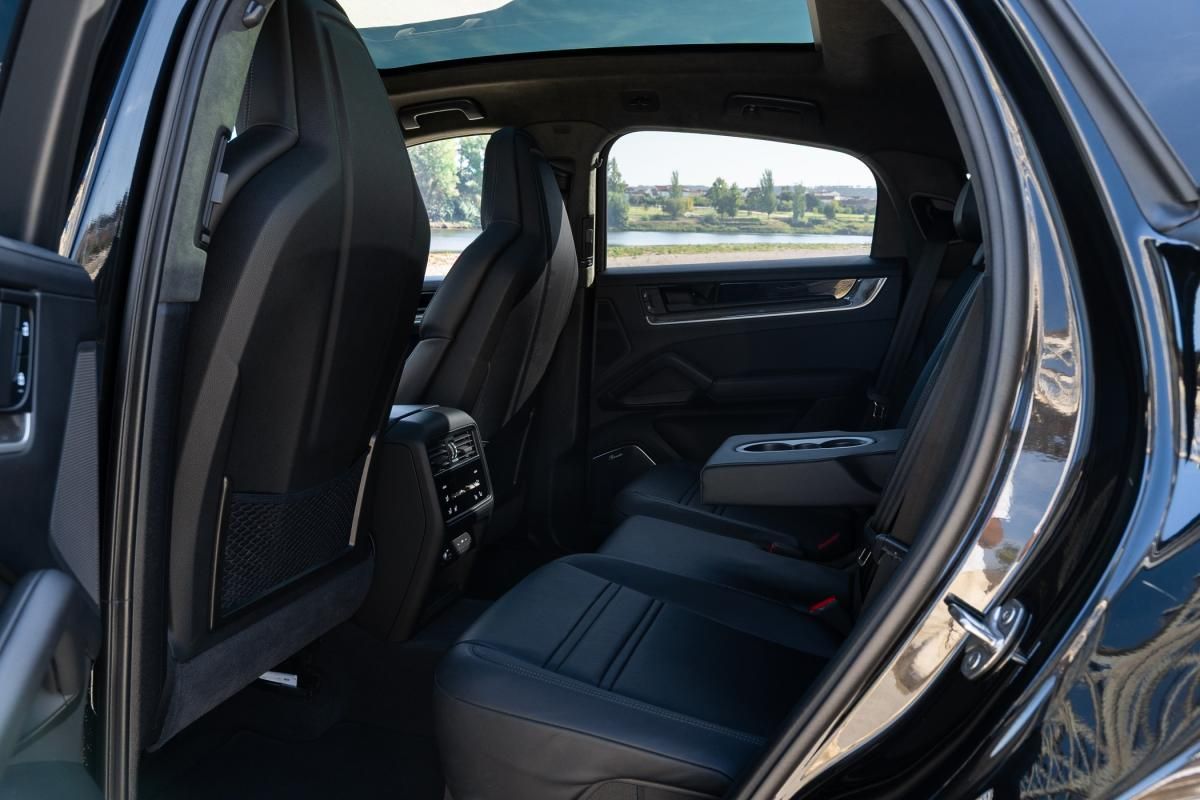 porsche-cayenne-2025-hibrido-a-gasolina-3996cc