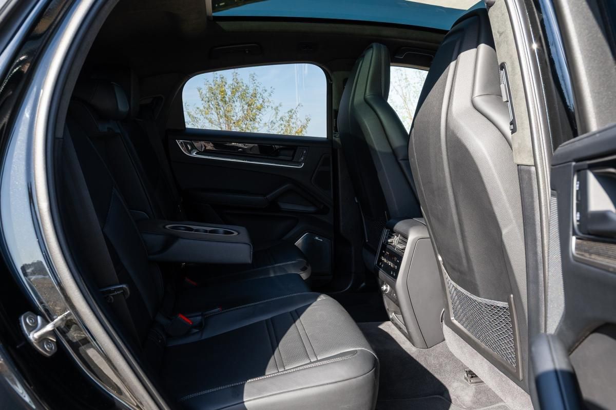 porsche-cayenne-2025-hibrido-a-gasolina-3996cc