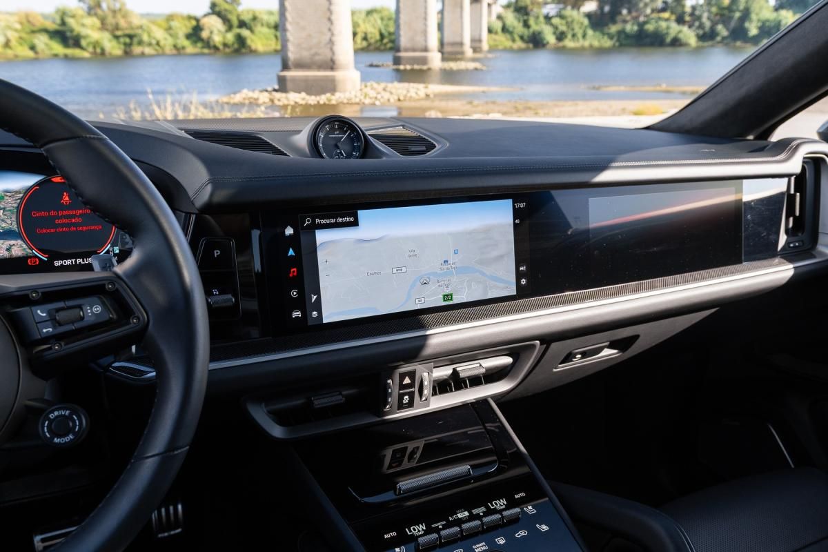 porsche-cayenne-2025-hibrido-a-gasolina-3996cc