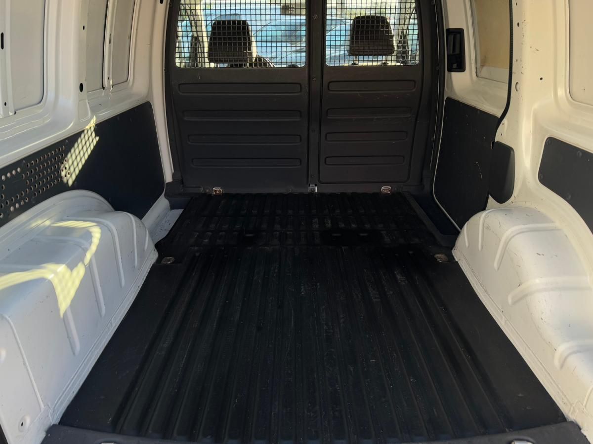 volkswagen-caddy-2012-diesel-1598cc
