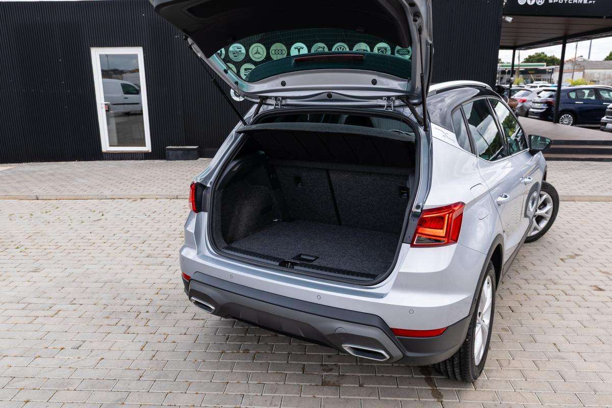 seat-arona-2023-gasolina-999cc