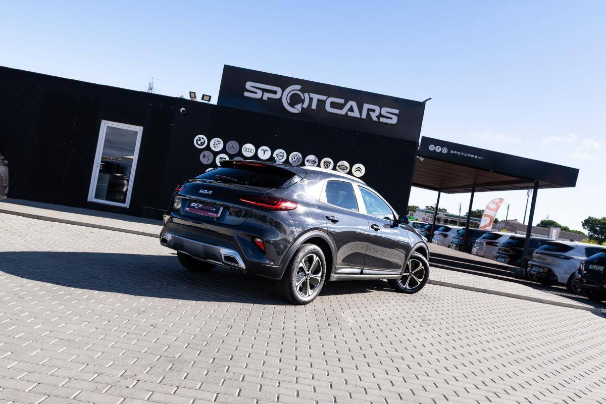 kia-xceed-2022-hibrido-a-gasolina-1580cc