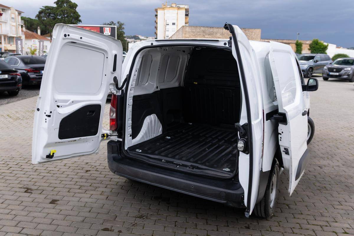 peugeot-partner-2019-diesel-1560cc