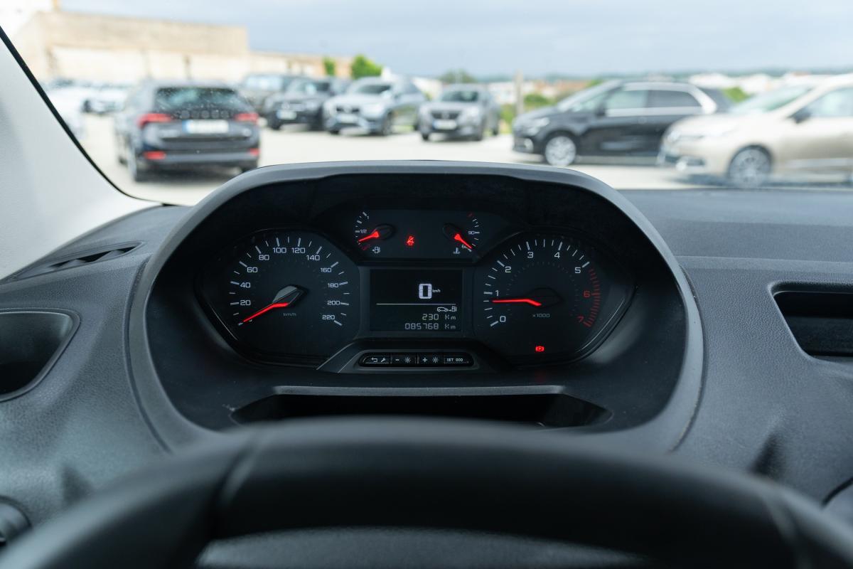 peugeot-partner-2019-diesel-1560cc