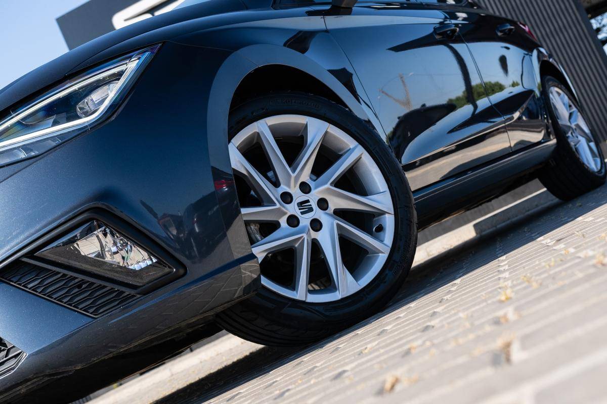 seat-ibiza-2023-gasolina-999cc