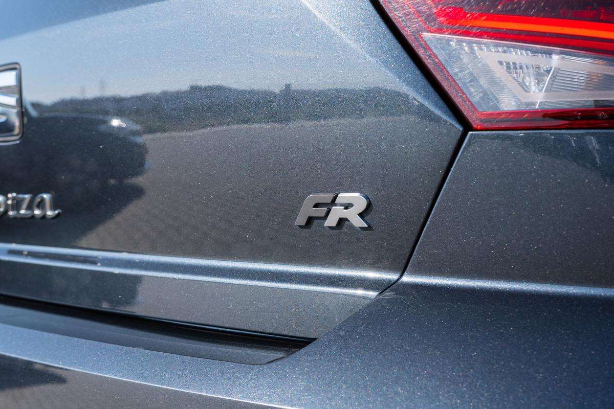 seat-ibiza-2023-gasolina-999cc