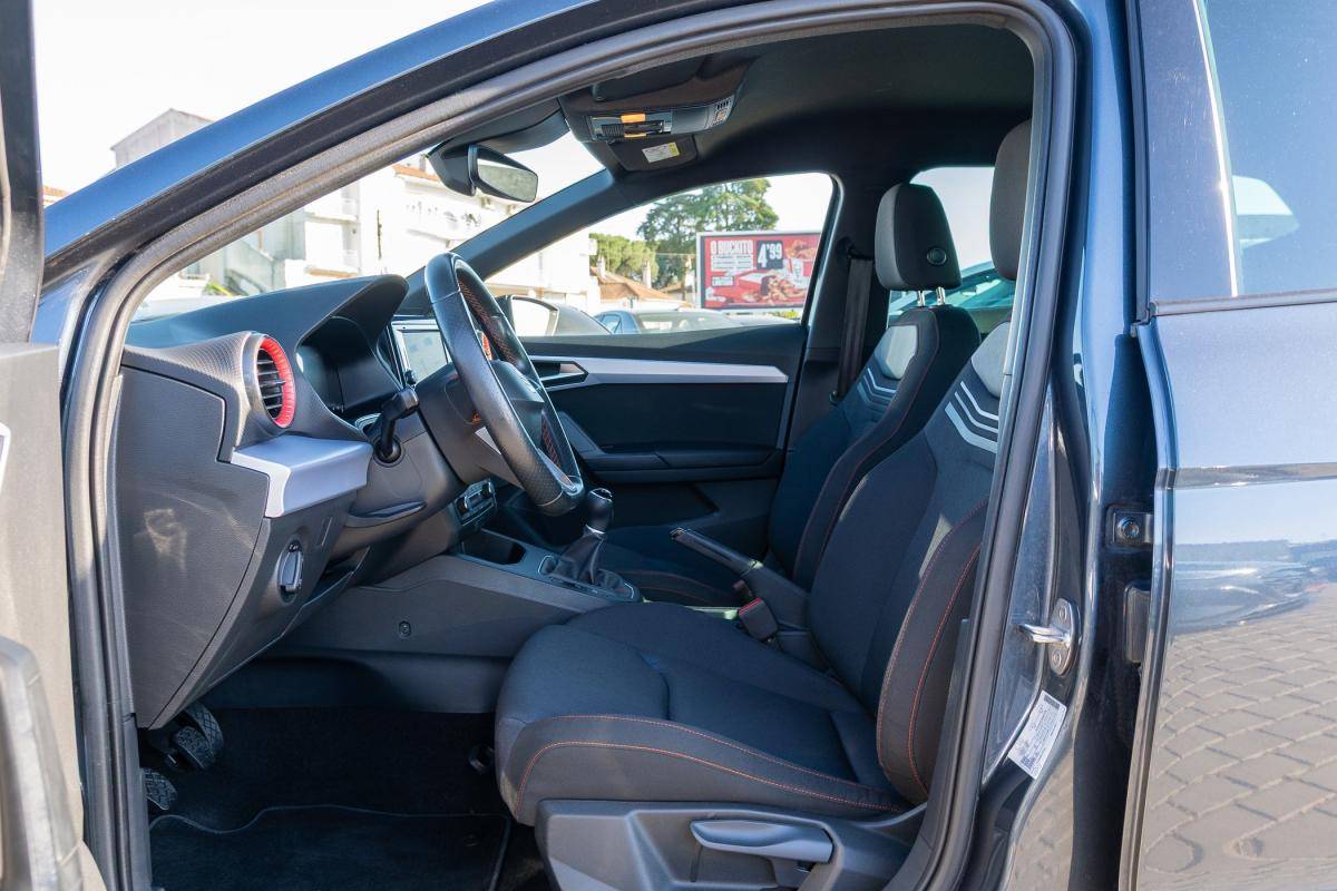 seat-ibiza-2023-gasolina-999cc