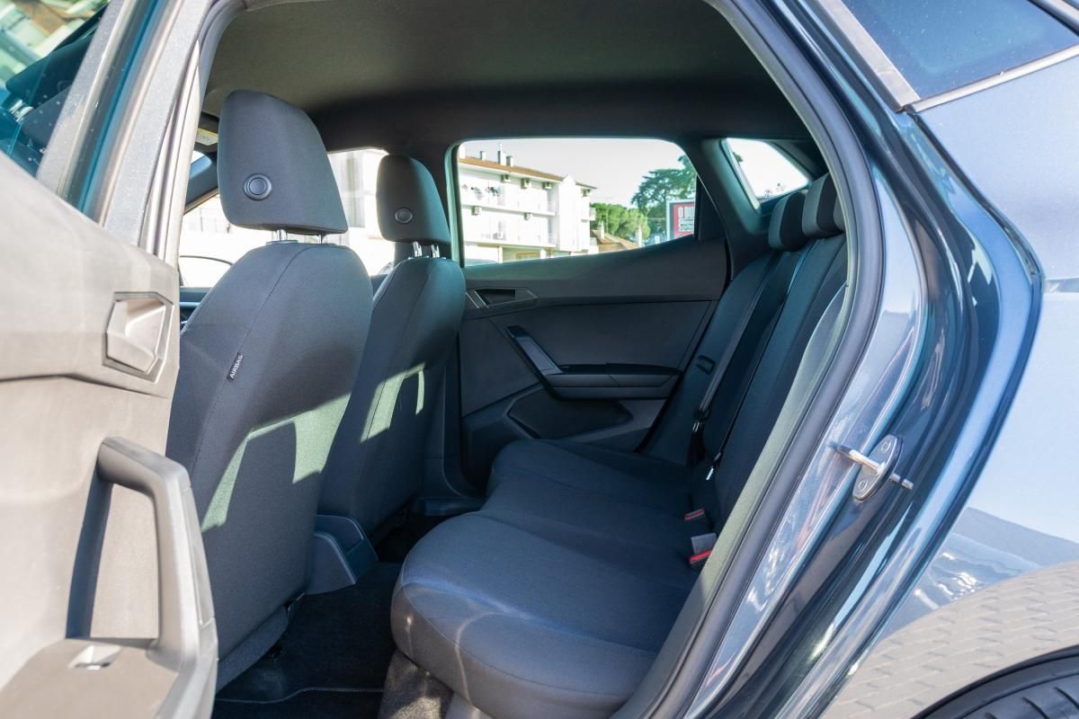 seat-ibiza-2023-gasolina-999cc