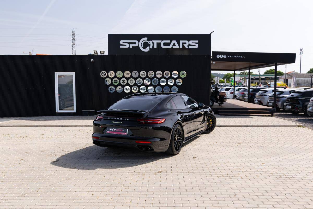 porsche-panamera-2018-hibrido-a-gasolina-2894cc