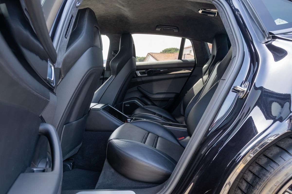 porsche-panamera-2018-hibrido-a-gasolina-2894cc