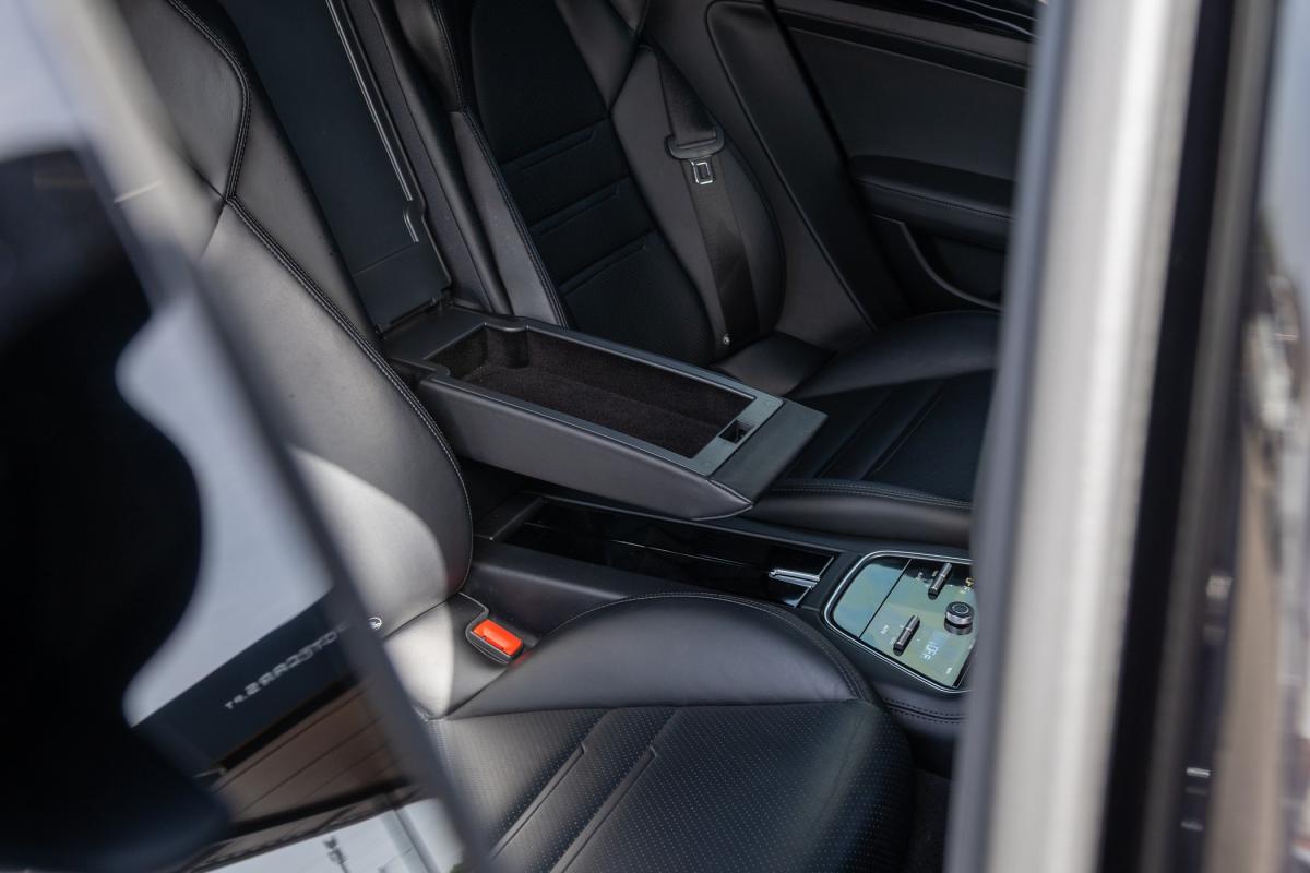 porsche-panamera-2018-hibrido-a-gasolina-2894cc