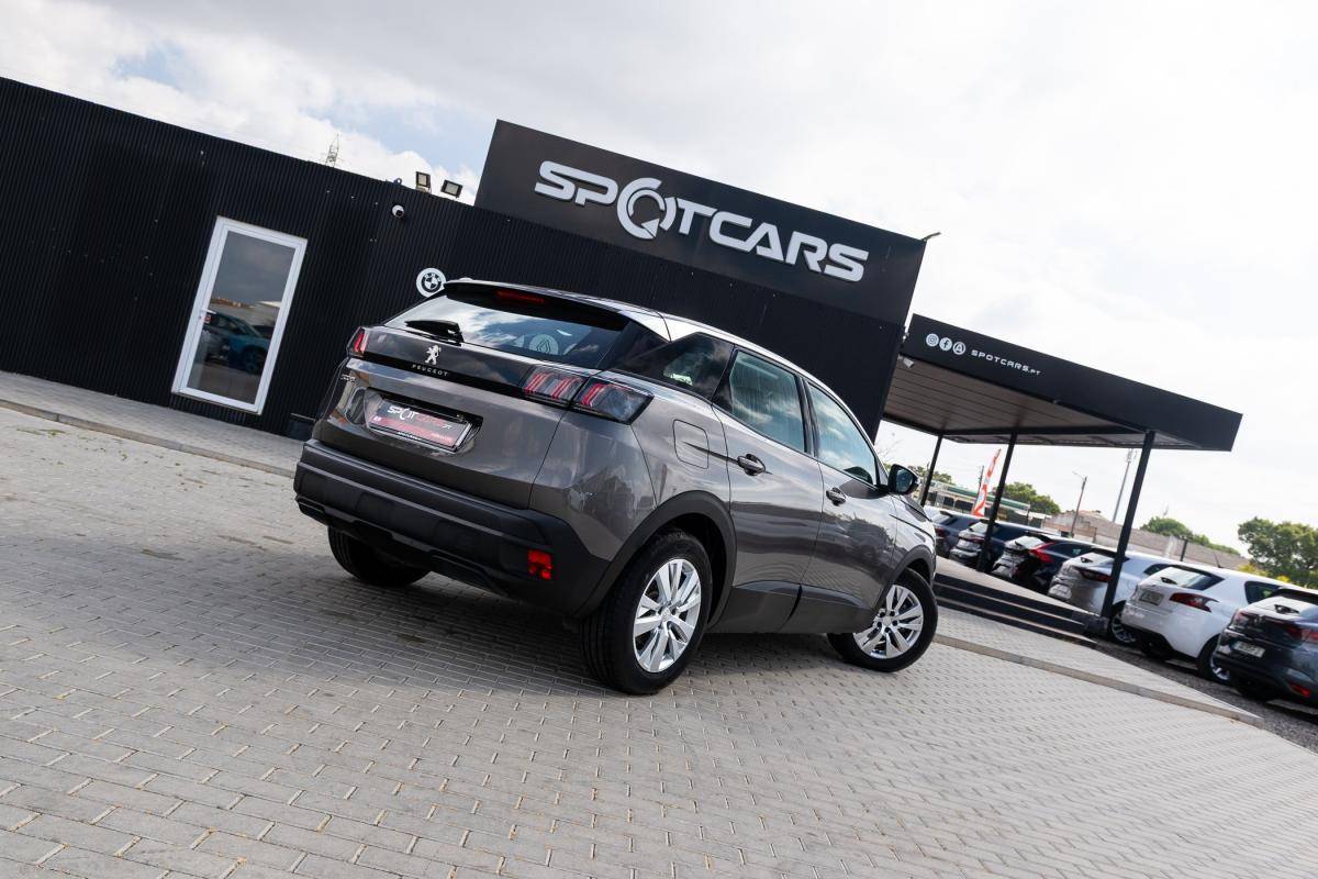 peugeot-3008-2022-diesel-1499cc