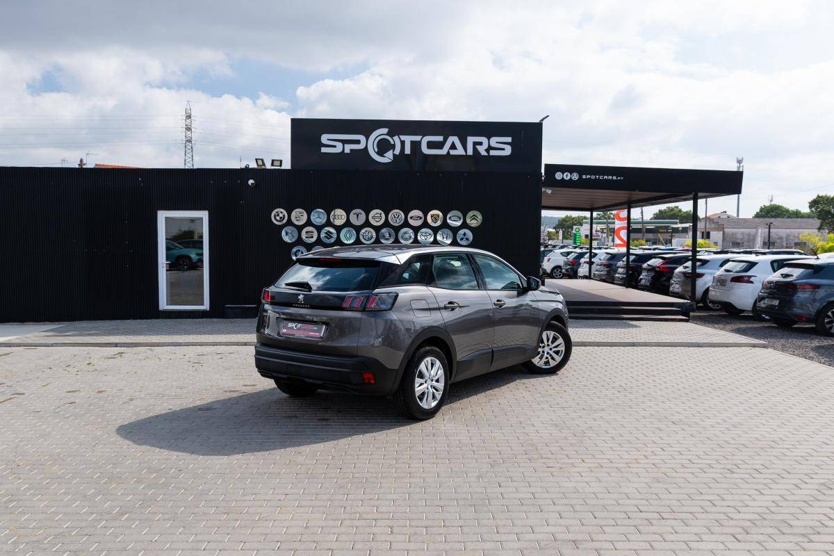 peugeot-3008-2022-diesel-1499cc