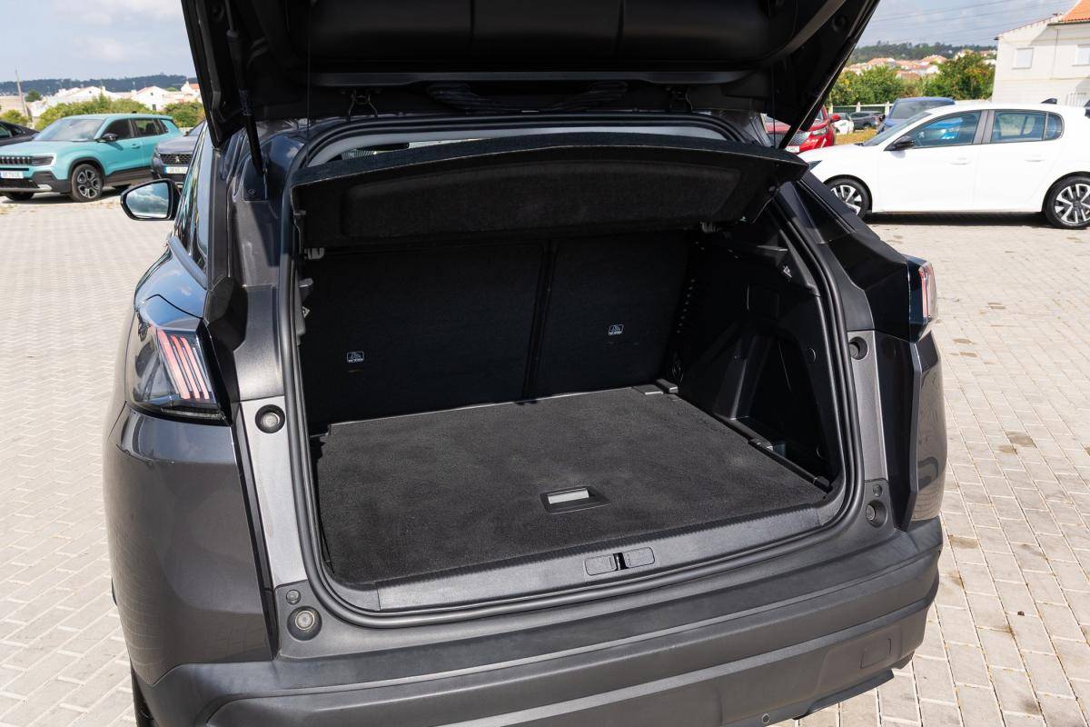 peugeot-3008-2022-diesel-1499cc