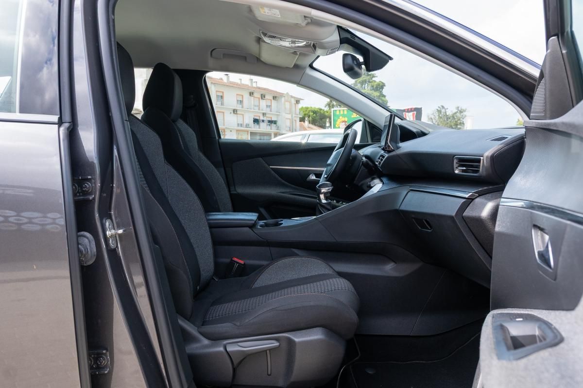 peugeot-3008-2022-diesel-1499cc