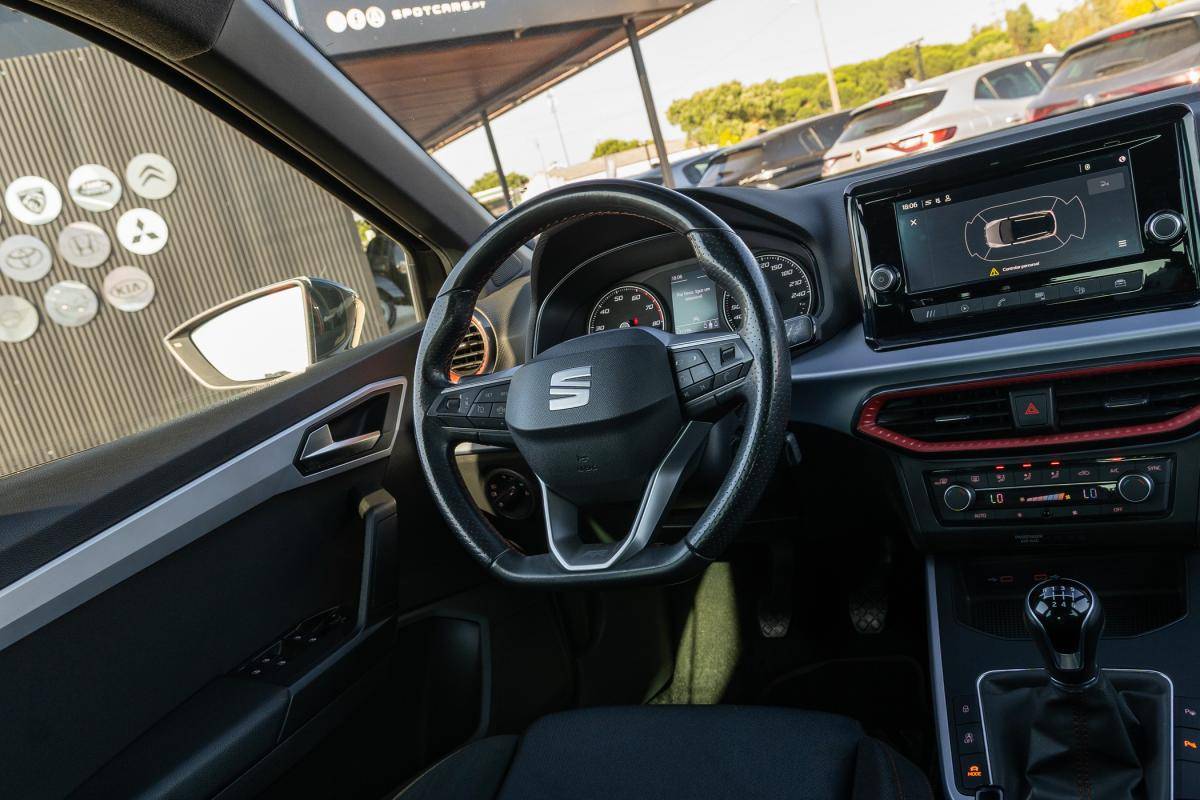 seat-arona-2022-gasolina-999cc