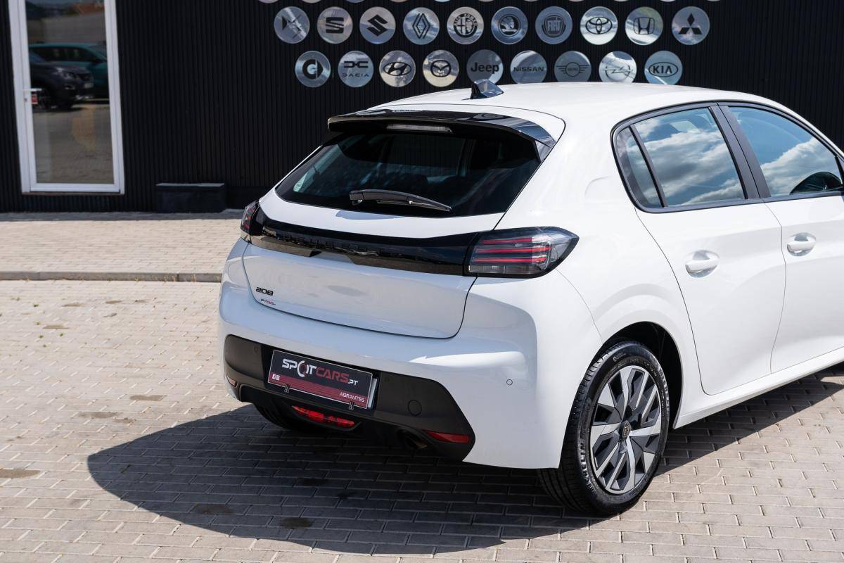 peugeot-208-2024-gasolina-1199cc