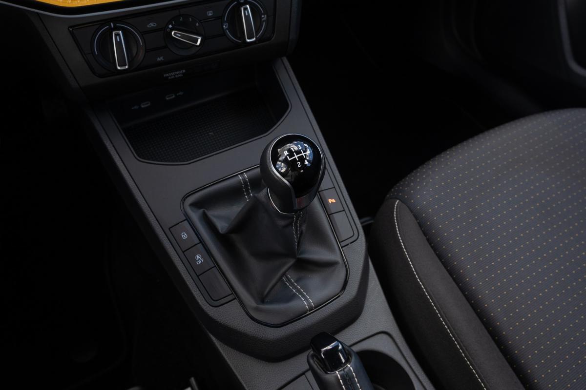 seat-ibiza-2023-gasolina-999cc