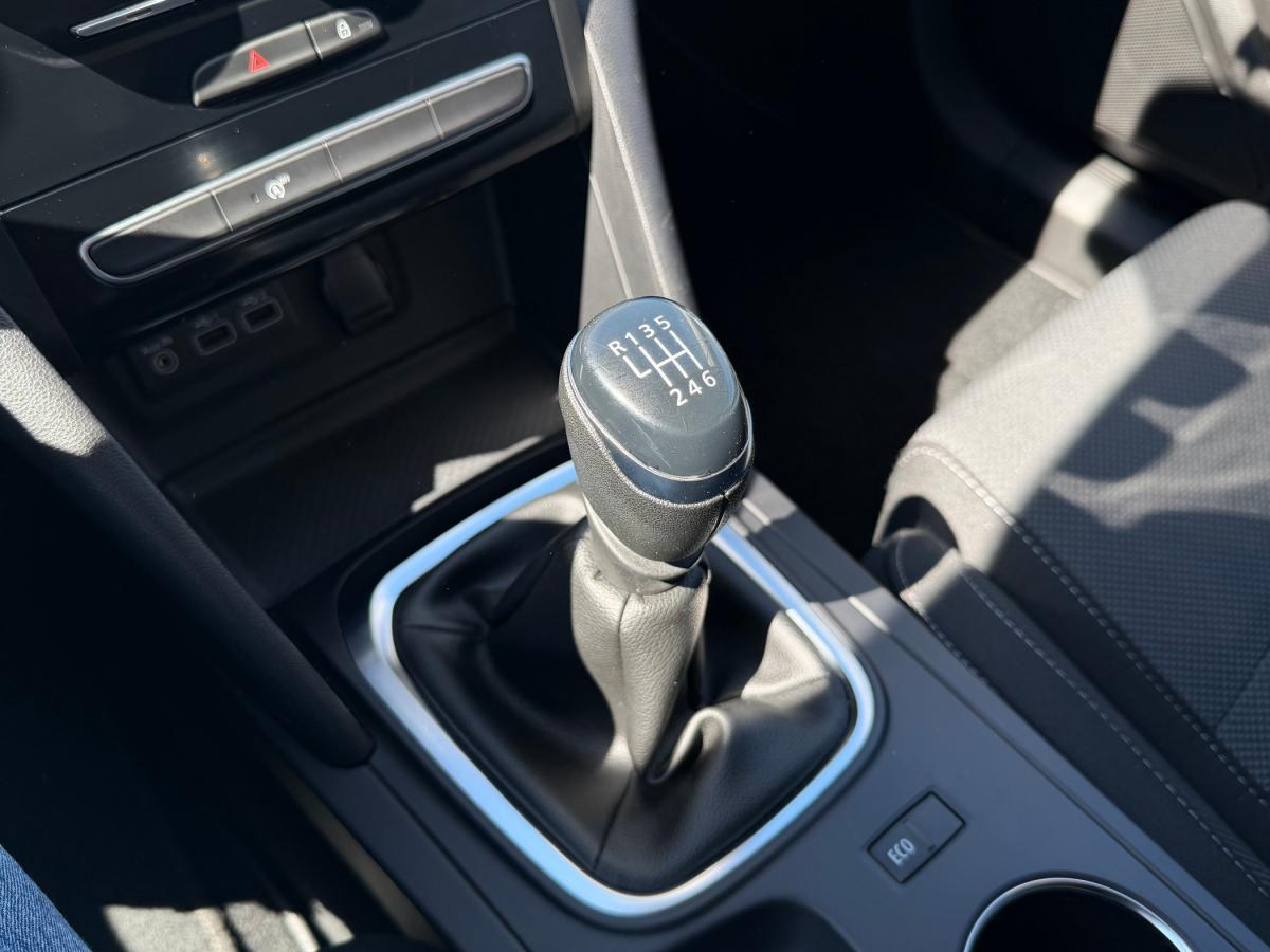 renault-megane-sport-tourer-2023-diesel-1461cc