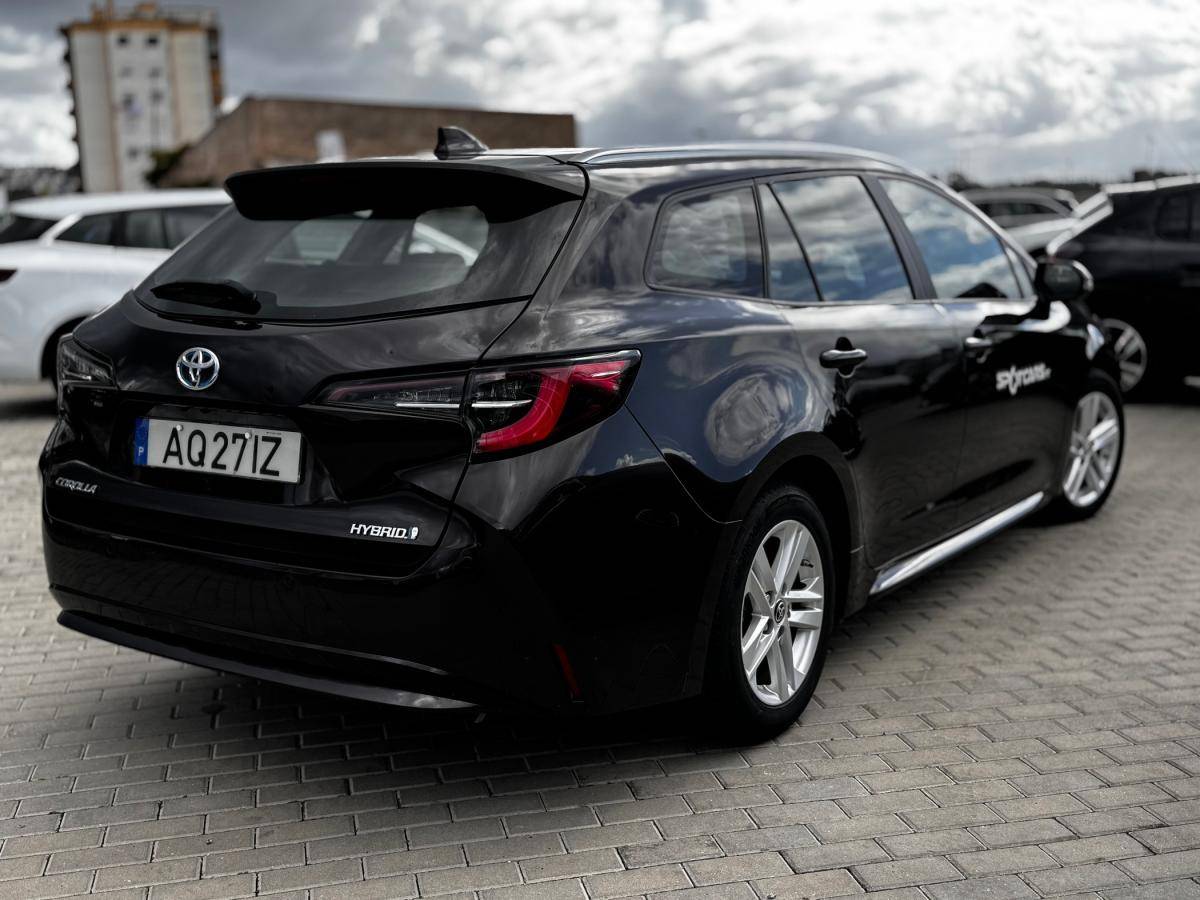 toyota-corolla-2022-hibrido-a-gasolina-1798cc