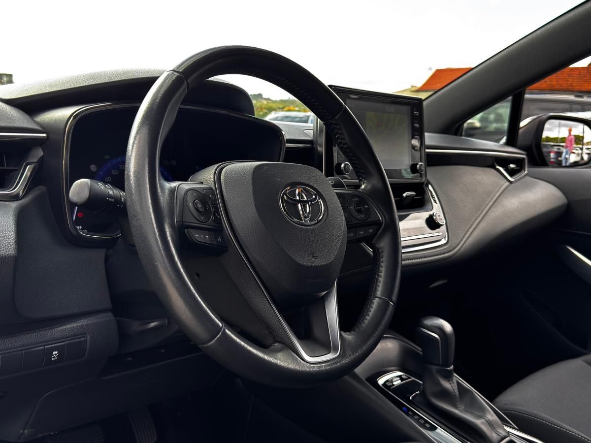toyota-corolla-2022-hibrido-a-gasolina-1798cc