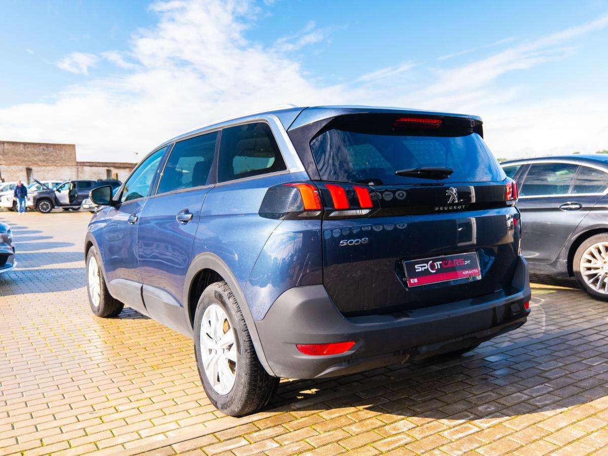 peugeot-5008-2019-diesel-1499cc