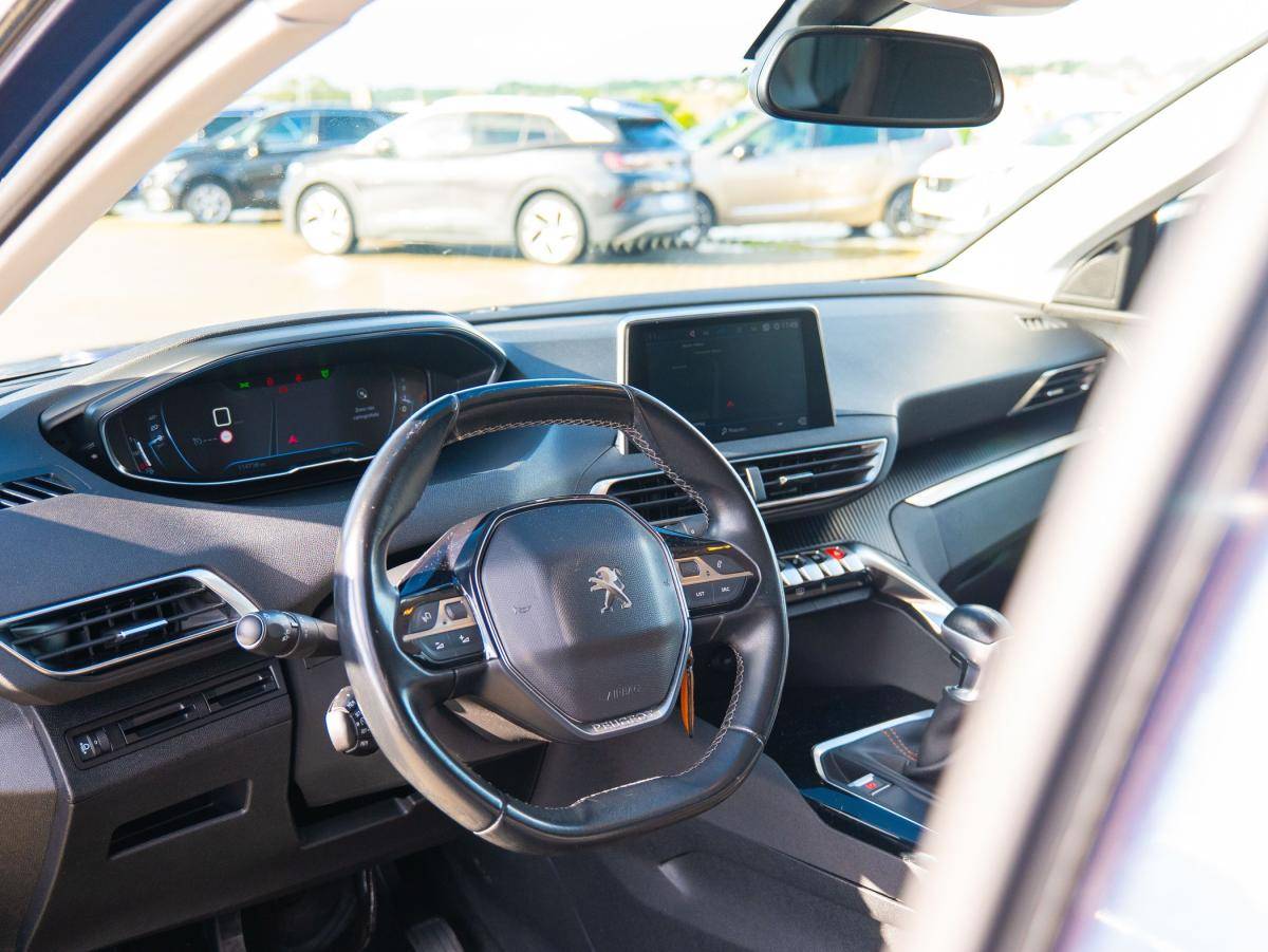 peugeot-5008-2019-diesel-1499cc