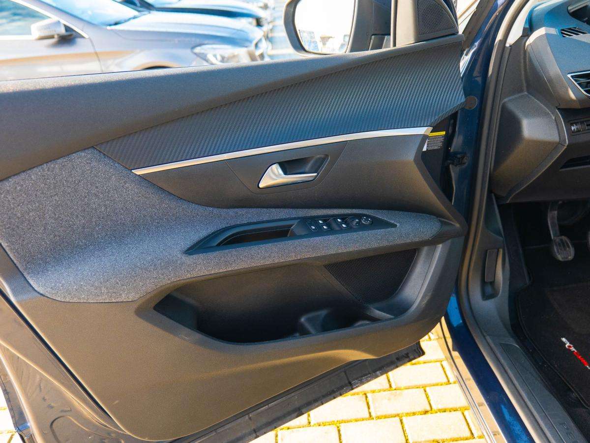 peugeot-5008-2019-diesel-1499cc
