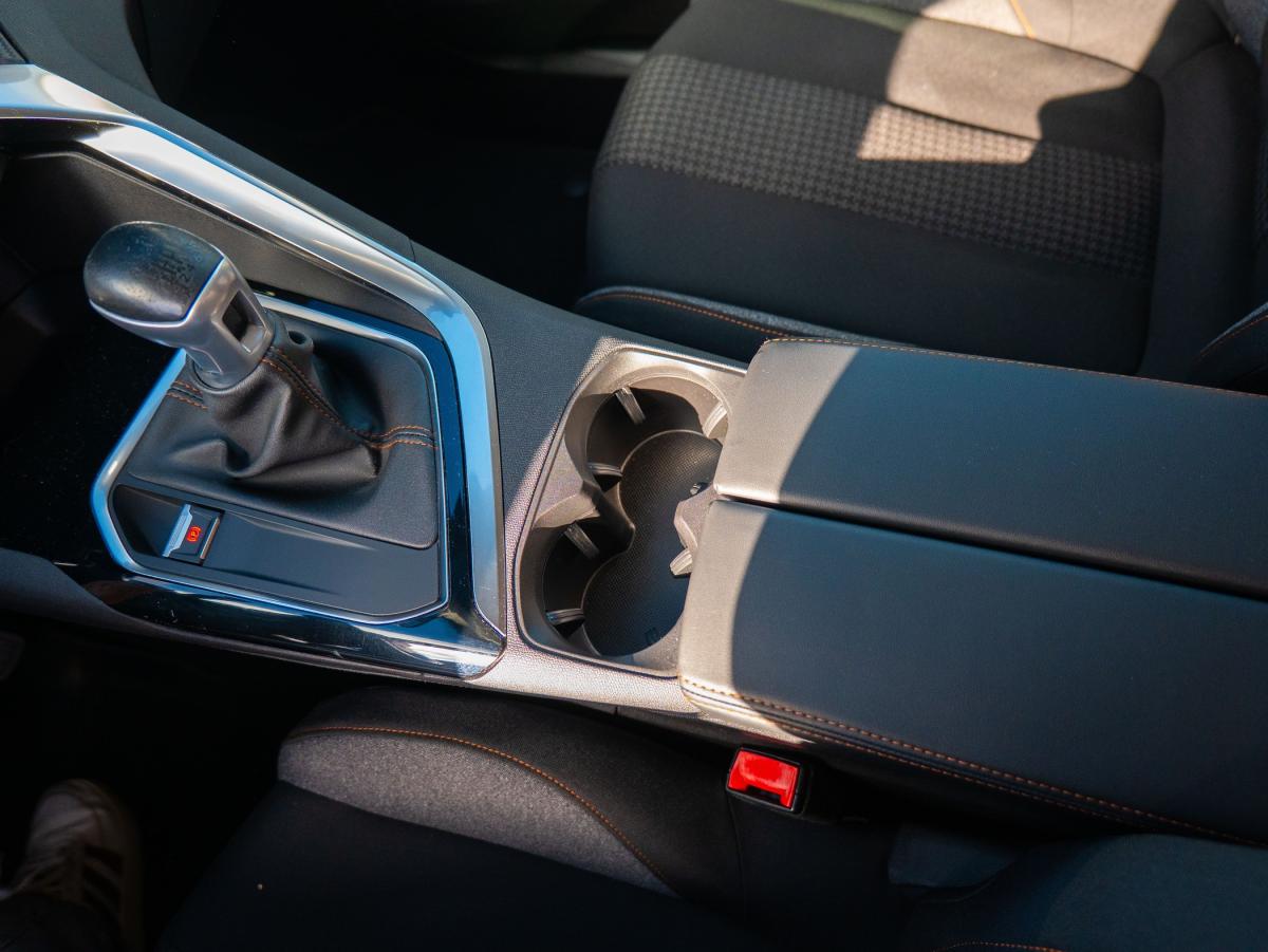 peugeot-5008-2019-diesel-1499cc