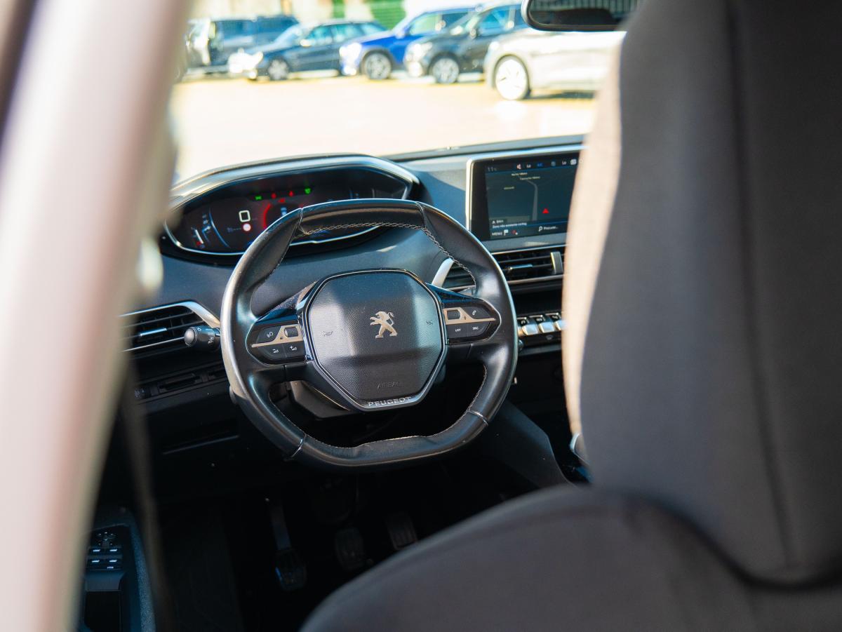 peugeot-5008-2019-diesel-1499cc