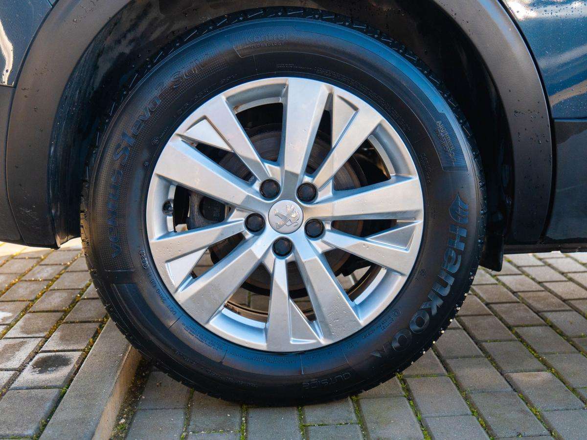 peugeot-5008-2019-diesel-1499cc